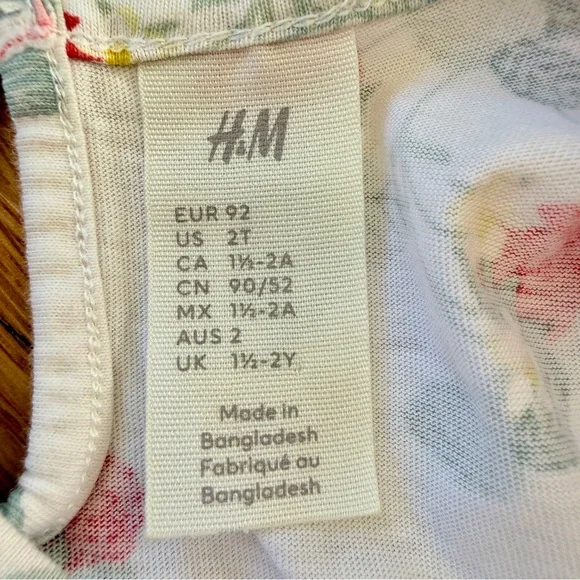H&M Toddler Girl Strawberry Floral Dress Size 2T - Picture 4 of 4